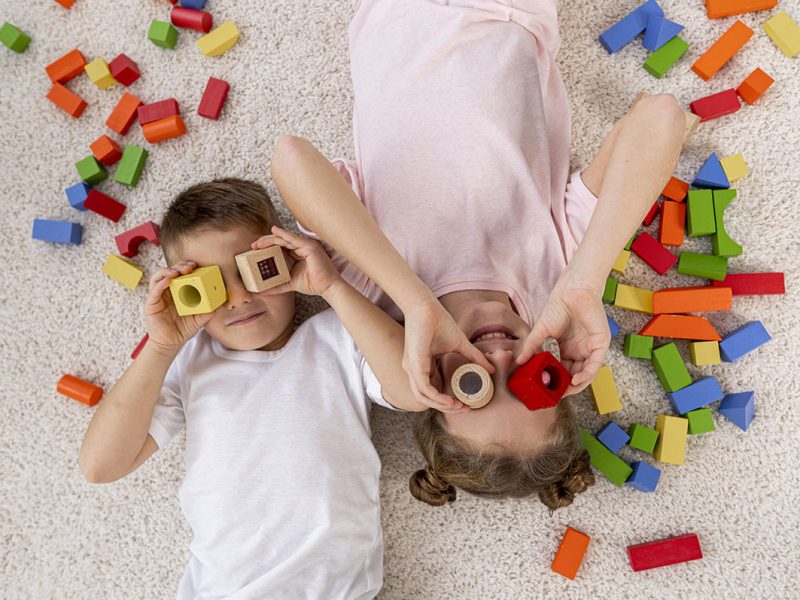 Paranaenses se preparam para o Dia das Crianças com alta nas compras de brinquedos | JValério